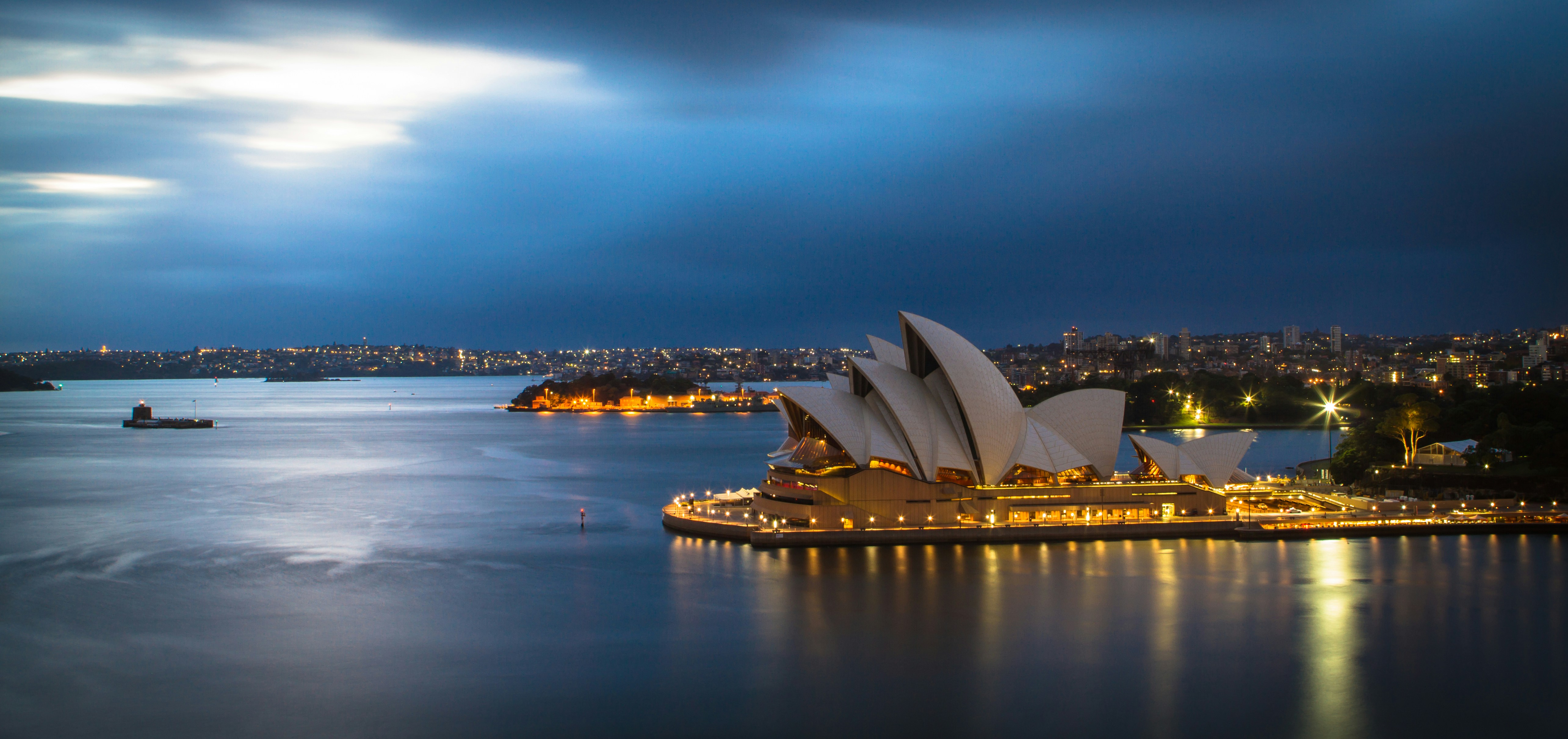 Sydney Opera House Courtesy of photoholgic